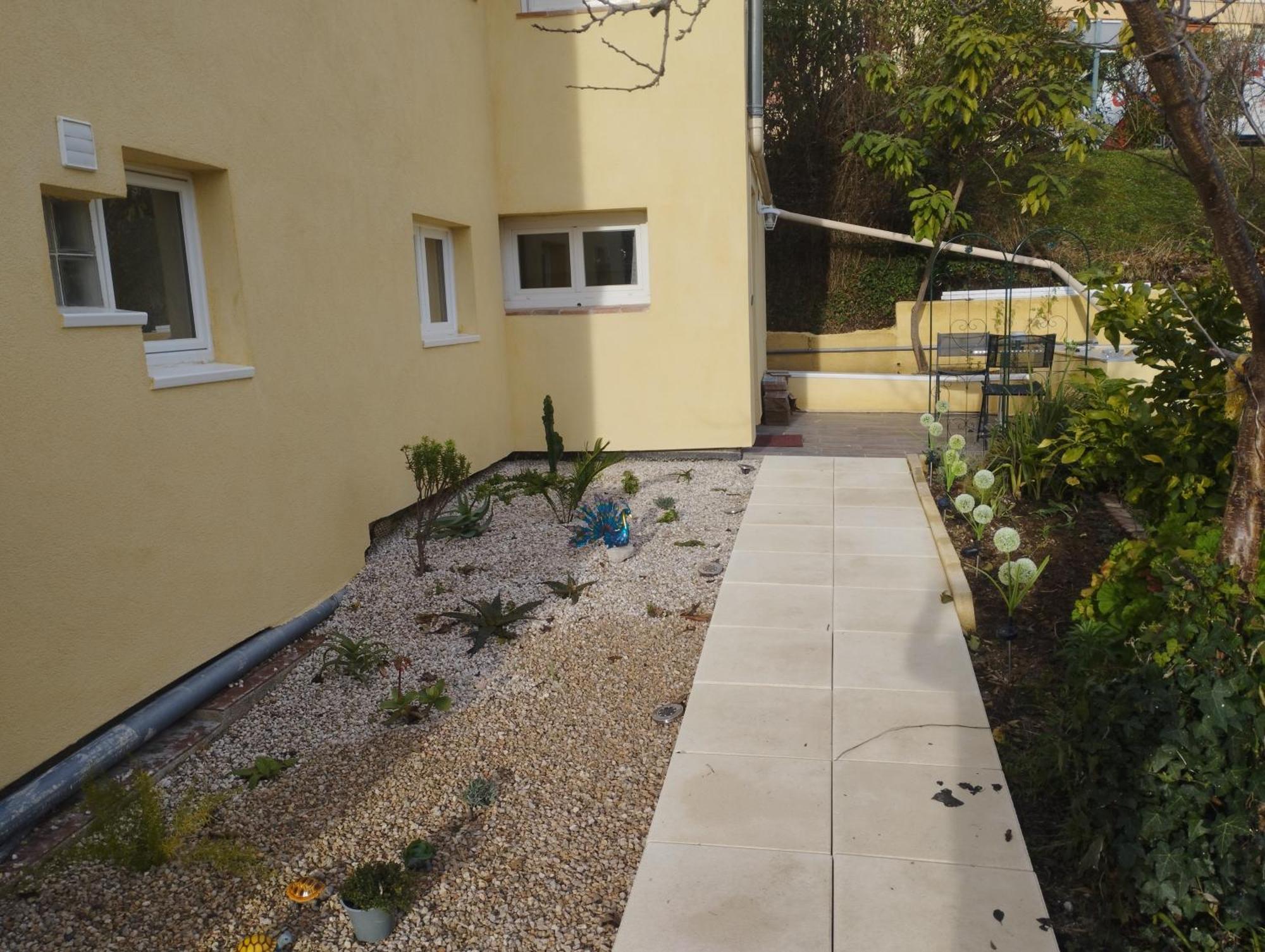 Appartement Aurore En Rez De Jardin Avec Parking Gratuit Ванс Екстериор снимка